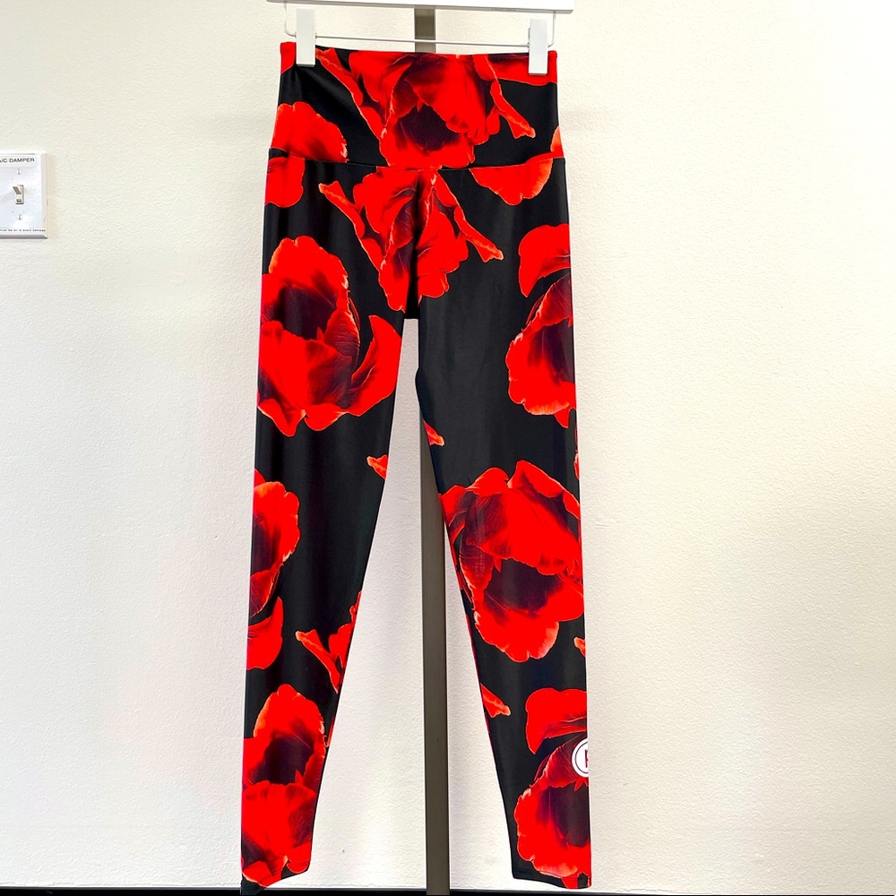 PB x Onzie - Volcanic Flower Leggings